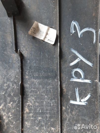 Накладка торпеды правая Chevrolet Cruze