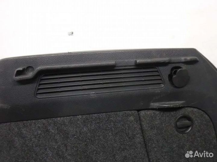 Обшивка багажника задняя правая Volkswagen Tiguan