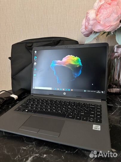 Ноутбук HP 240 G8 Notebook PC