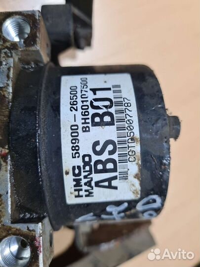 Блок ABS Hyundai Santa Fe 2008