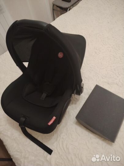 Автомобильное кресло