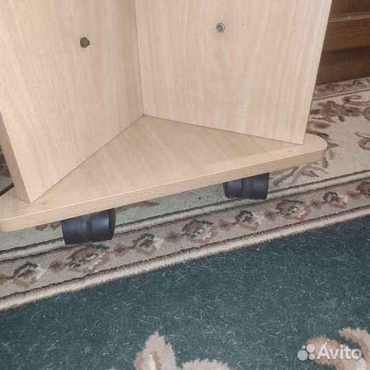 Журнальный столик