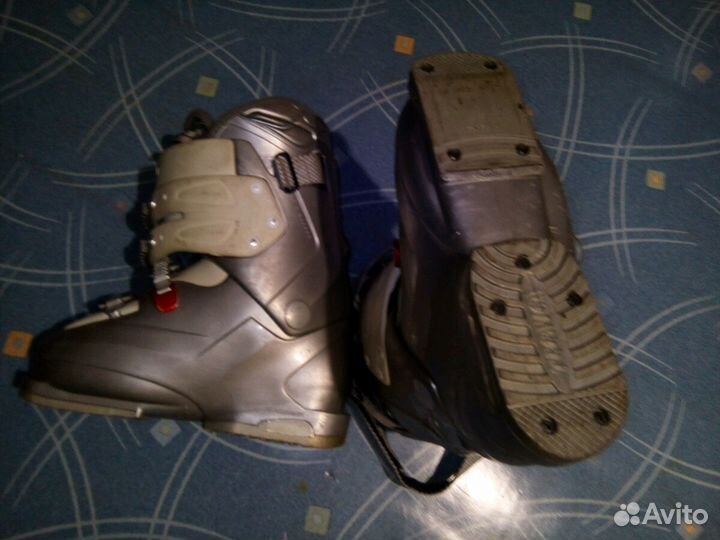 Горнолыжные ботинки