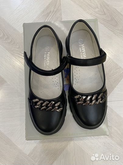 Туфли детские на девочку размер 33