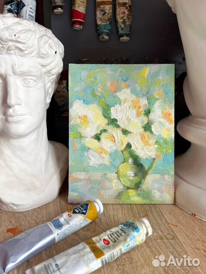 Картина маслом белые розы цветы в вазе