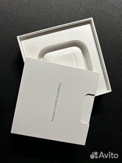 Наушники Apple airpods