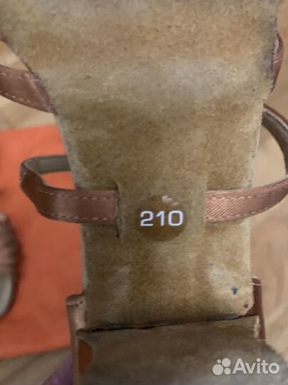 Сандалии для девочки