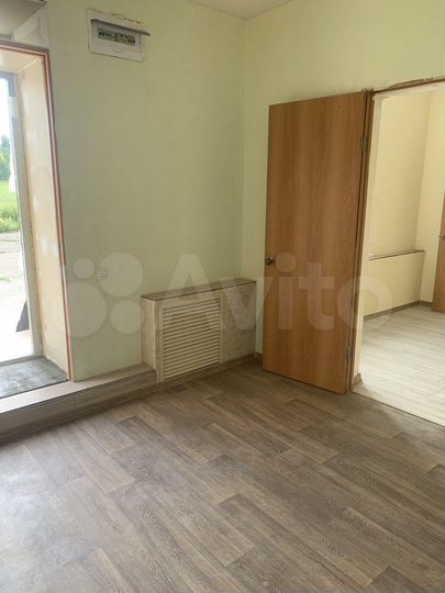 2-к. квартира, 47 м², 1/3 эт.