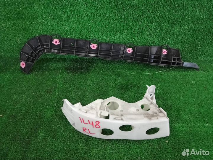 Кронштейн крепления задний левый Subaru Legacy