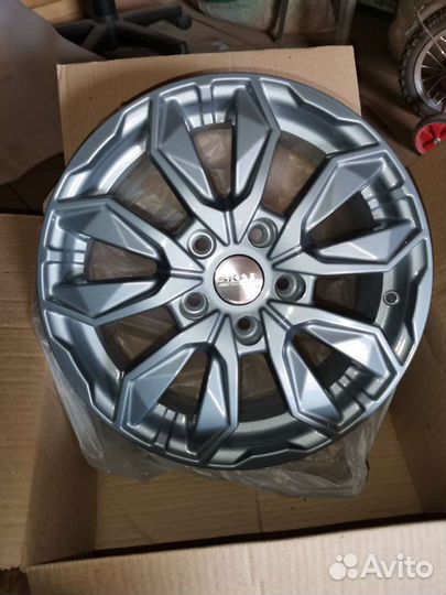 Диски 5x114.3 r16