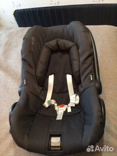 Детское автокресло от 0 maxi cosi