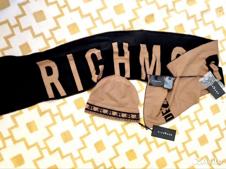 Новый комплект John Richmond шарф шапка