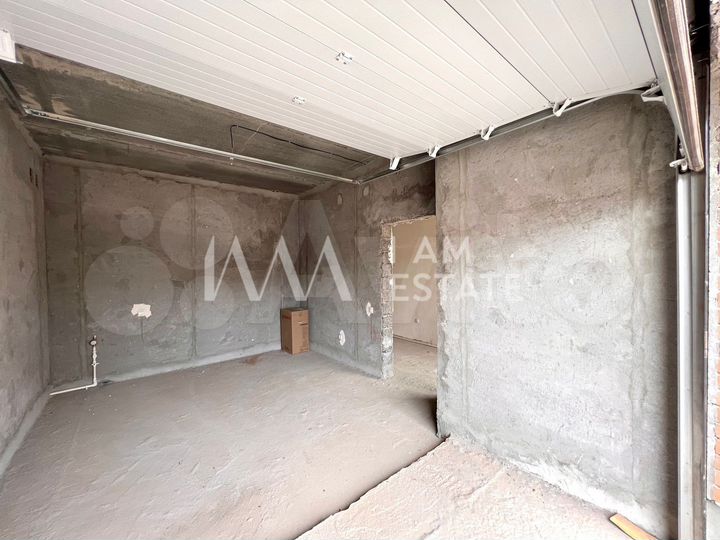 3-к. квартира, 140 м², 2/2 эт.