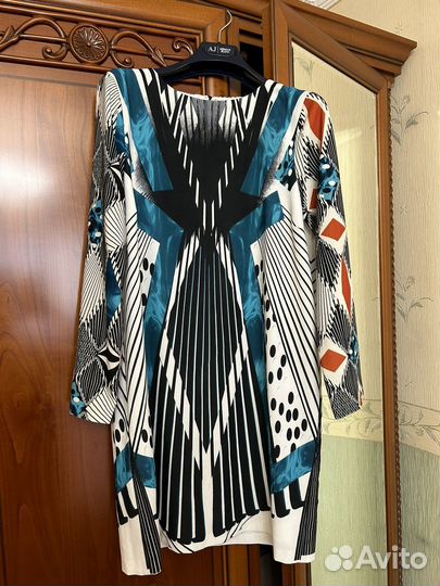 Эффектное итальянское платье