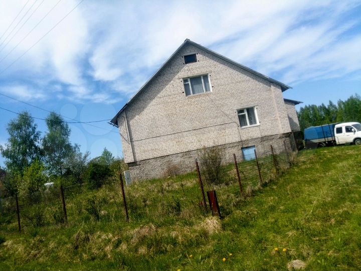 Дом 199 м² на участке 73 сот.