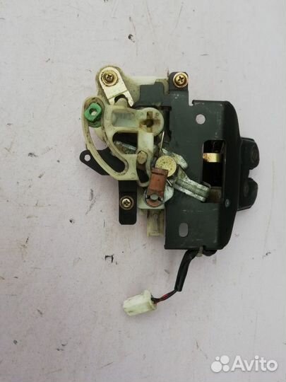 Замок крышки багажника Mazda 6 (GG) 2002-2007