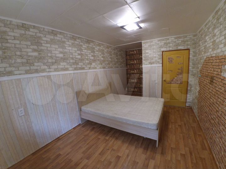 2-к. квартира, 42 м², 2/5 эт.