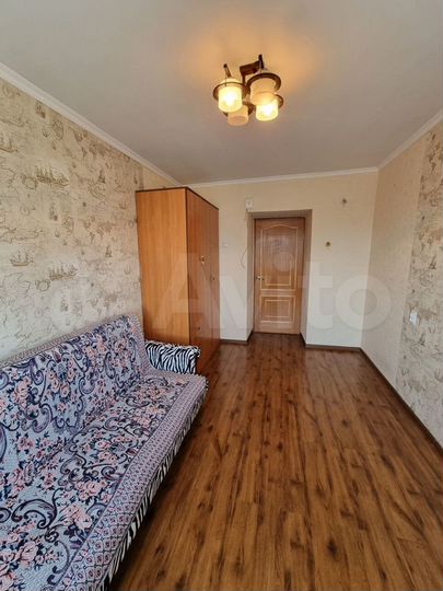 Комната 12 м² в 5-к., 9/9 эт.