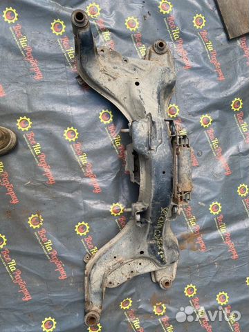 Подрамник передний Nissan Serena C24