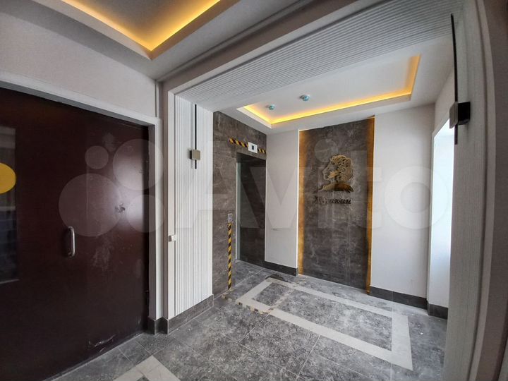 3-к. квартира, 82 м², 1/6 эт.