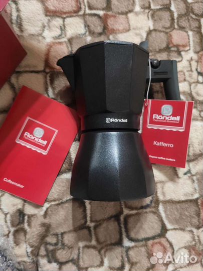 Гейзерная кофеварка новая Rondell