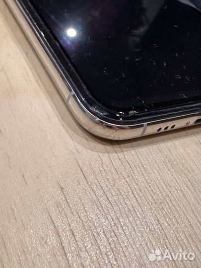 Телефон iPhone XS