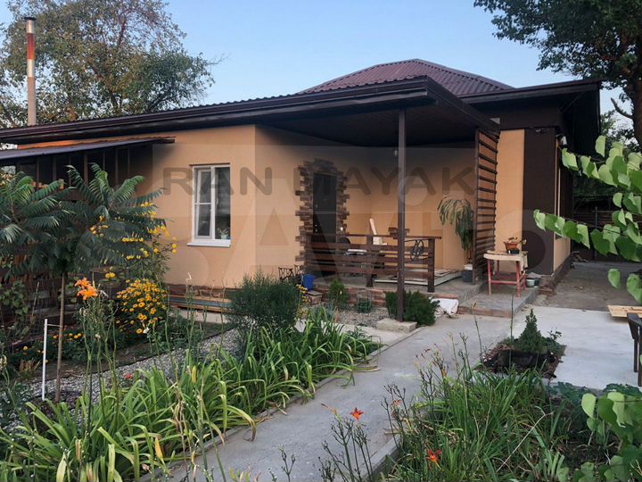 Дом 94 м² на участке 11,4 сот.