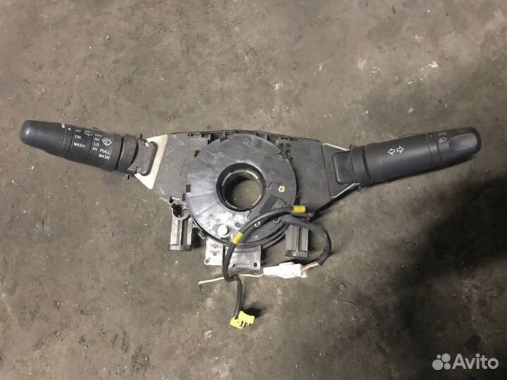 Блок подрулевых переключателей Nissan Primera TP12