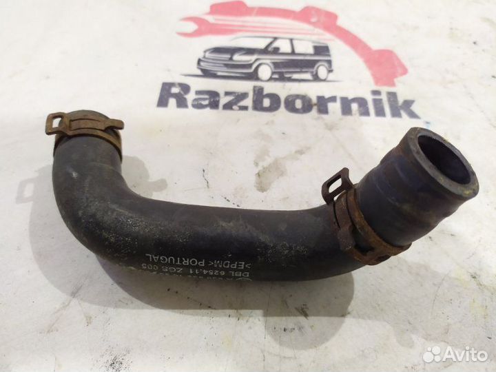 Патрубок системы охлаждения Mercedes Vito W639