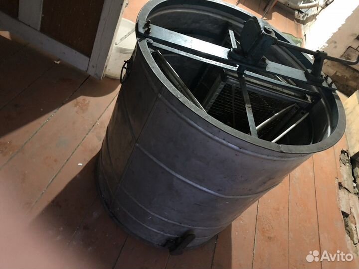 Продам медогонку б/у для личного пользования