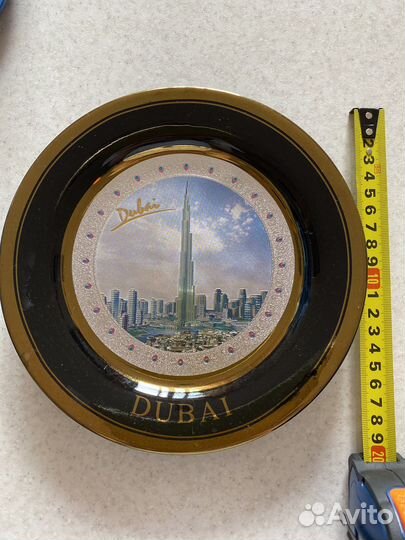 Сувенирные тарелки из разных стран