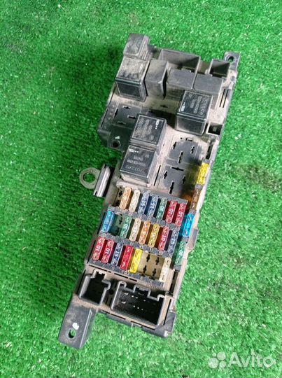 Блок предохранителей Вольво s60