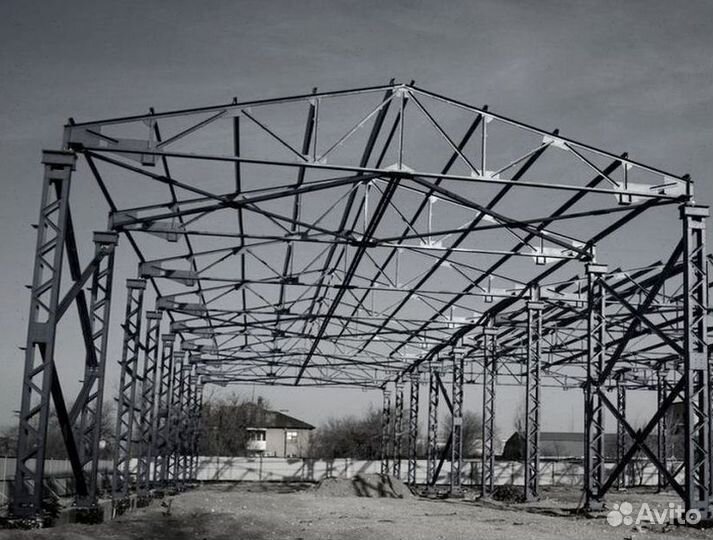 Ангар Фруктоxpaнилищe, феpмы для скoта