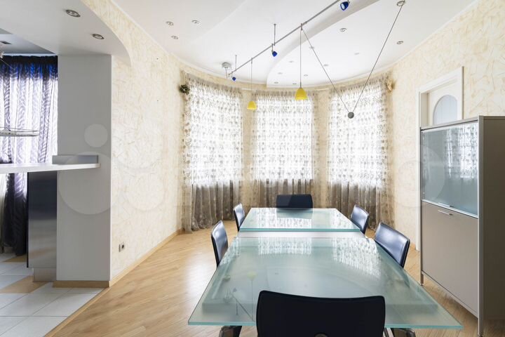 4-к. квартира, 234,1 м², 4/6 эт.