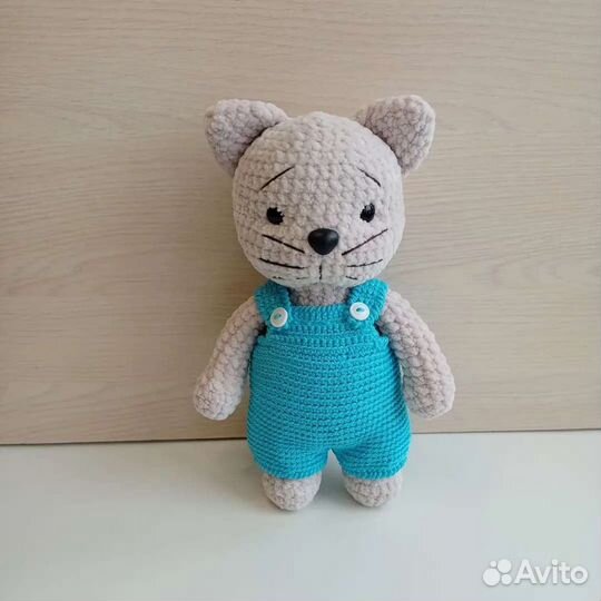 Плюшевый кот