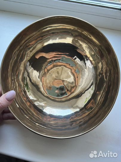 Тибетская кованная поющая чаша