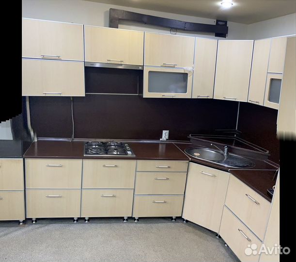 Кухонный гарнитур