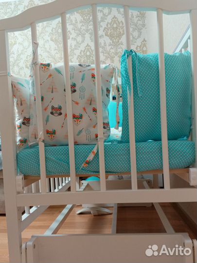 Детская кроватка маятник