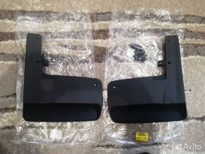 Новые брызговики передние Lexus UX 2018-2023