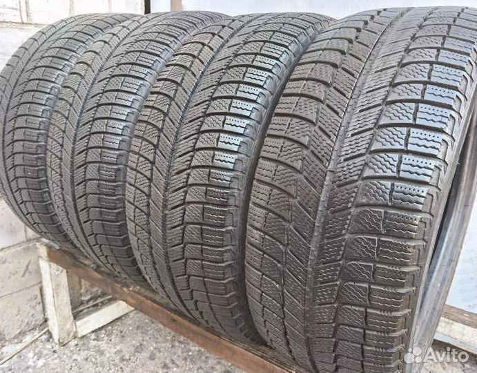 Michelin X-Ice XI3 245/45 R17 109Y