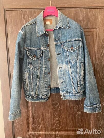 Джинсовая куртка levis