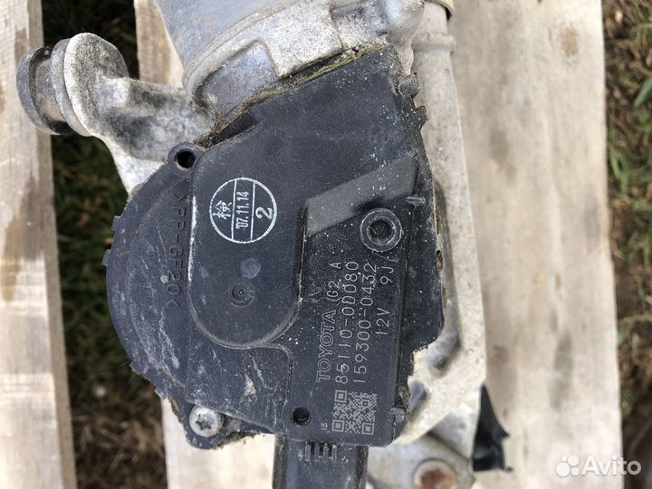 Трапеция дворников toyota yaris scp90