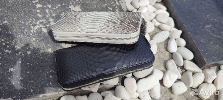 Кошелек из кожи питона