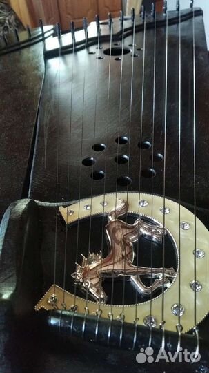 Гусли чёрные 