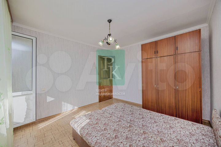 3-к. квартира, 70 м², 4/9 эт.