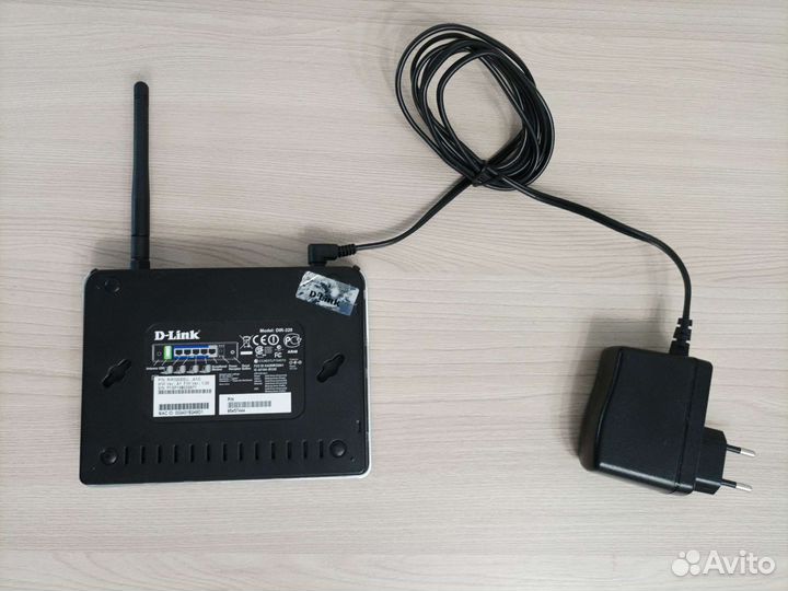 Wi-Fi роутер D-Link Dir-320 на запчасти, нерабочий