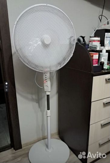 Вентилятор Напольный hyundai