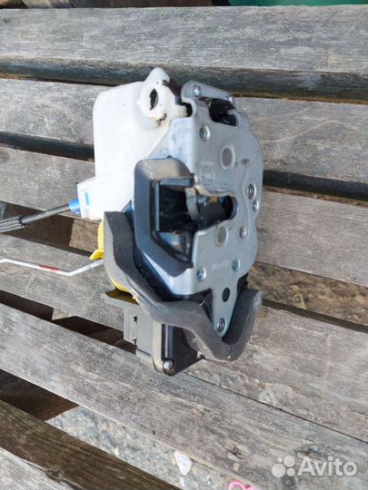 Замок опель мокка