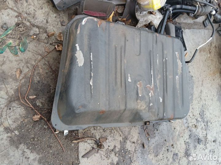 Бензобак daewoo leganza