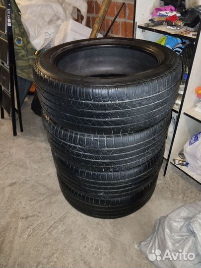 Michelin Latitude Tour HP 235/55 R20